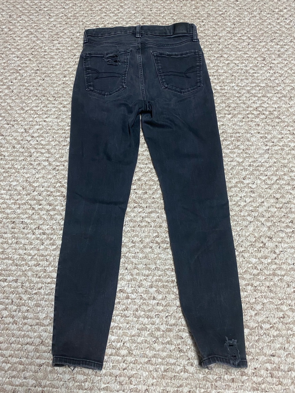 AMERICAN EAGLE DISTRESSED SUPER HIGH RISE JEGGINGS JEANS LUXE STRETCH - SIZE 8 - Picture 4 of 9